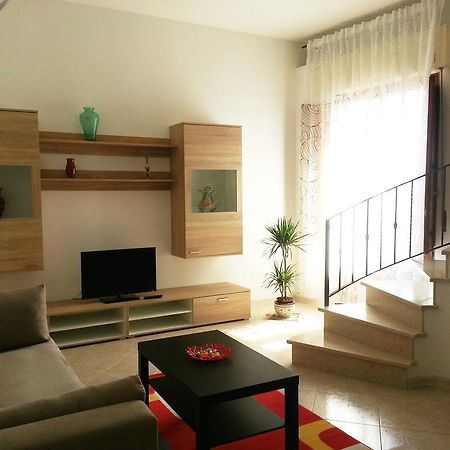 La Via Del Mare - Acireale Centro Storico Apartment Ruang foto