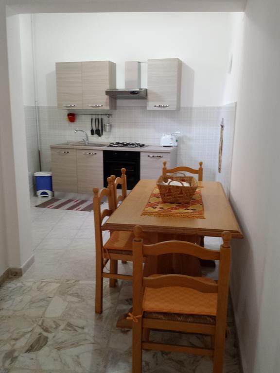 La Via Del Mare - Acireale Centro Storico Apartment Bagian luar foto