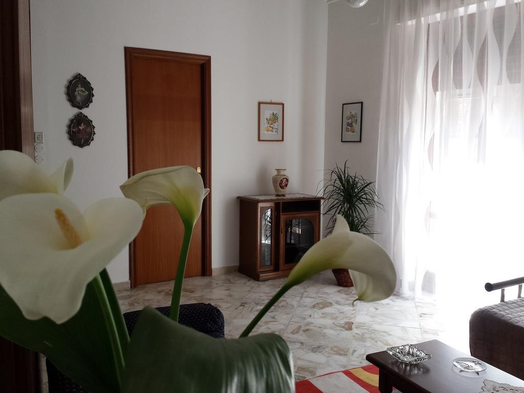 La Via Del Mare - Acireale Centro Storico Apartment Bagian luar foto